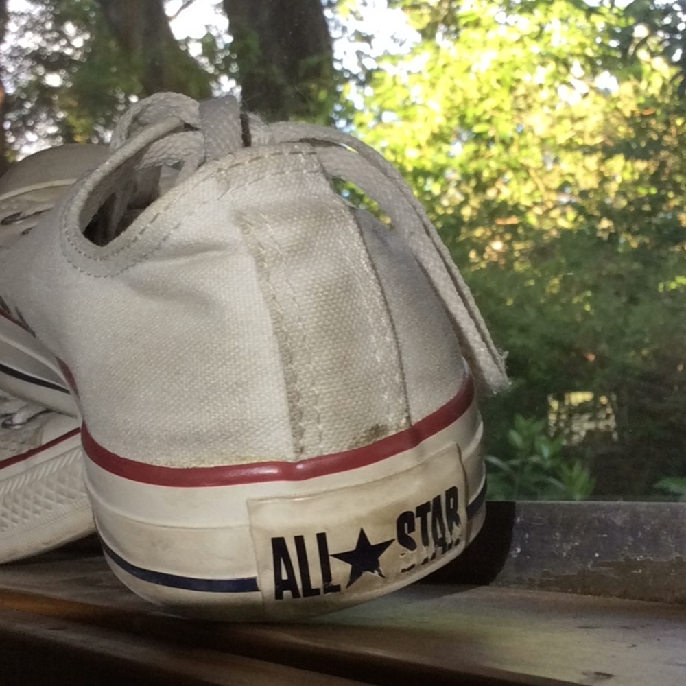Used White Converses - Picture 5 of 7